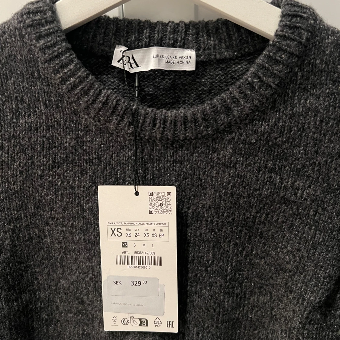 Mörkgrå stickad tröja från Zara - 90