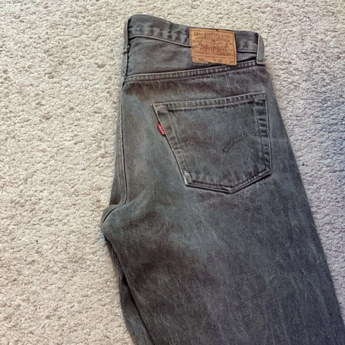 Grå Levis 501 jeans - 91