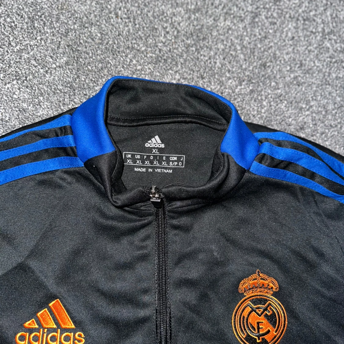 Svart träningsset från Adidas med Real Madrid-logga - 90