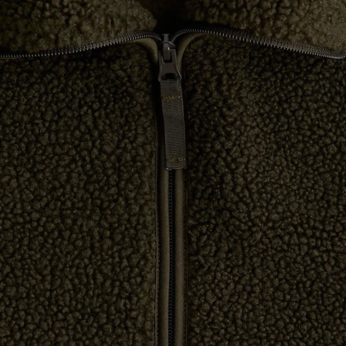 Ny mörk khakigrön teddyjacka från H&M - 92