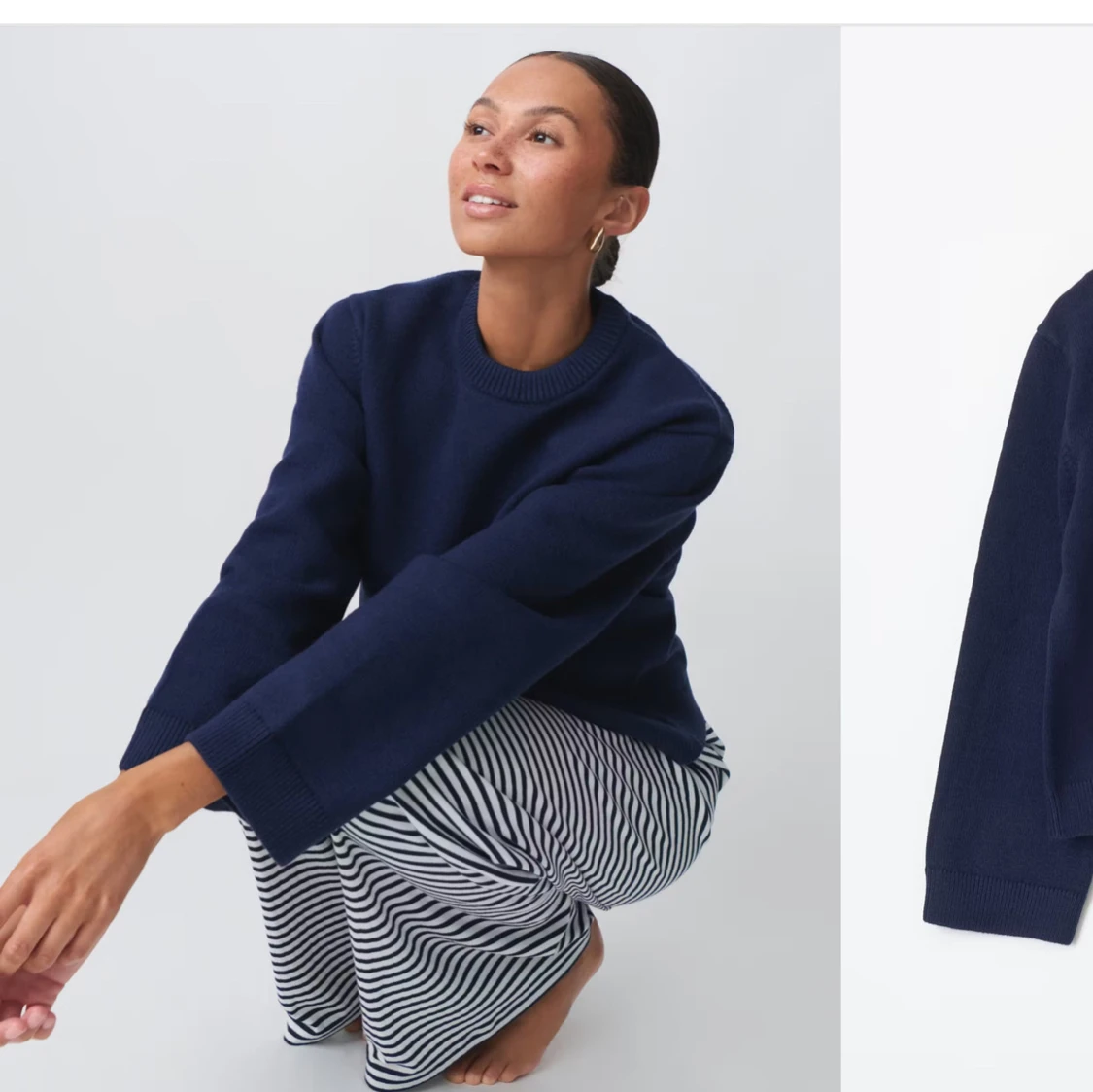 Mörkblå stickad tröja