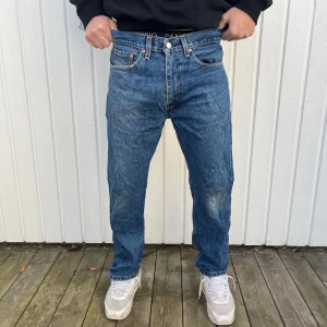 Levis 505 - 34/30 - Skicka meddelande om du har frågor och om du vill ha flera bilder🤝⭐️