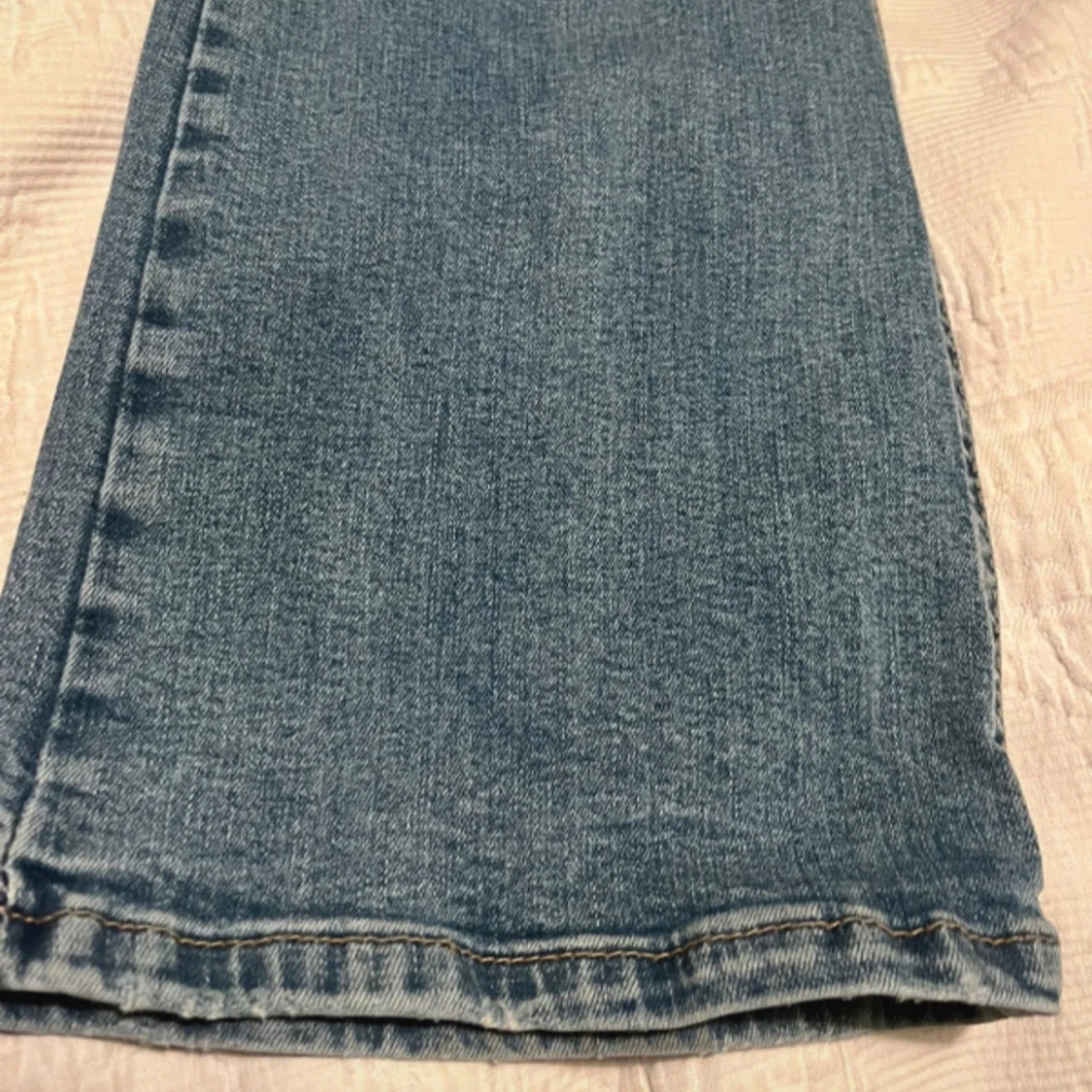 Blå jeans med bootcut - 91