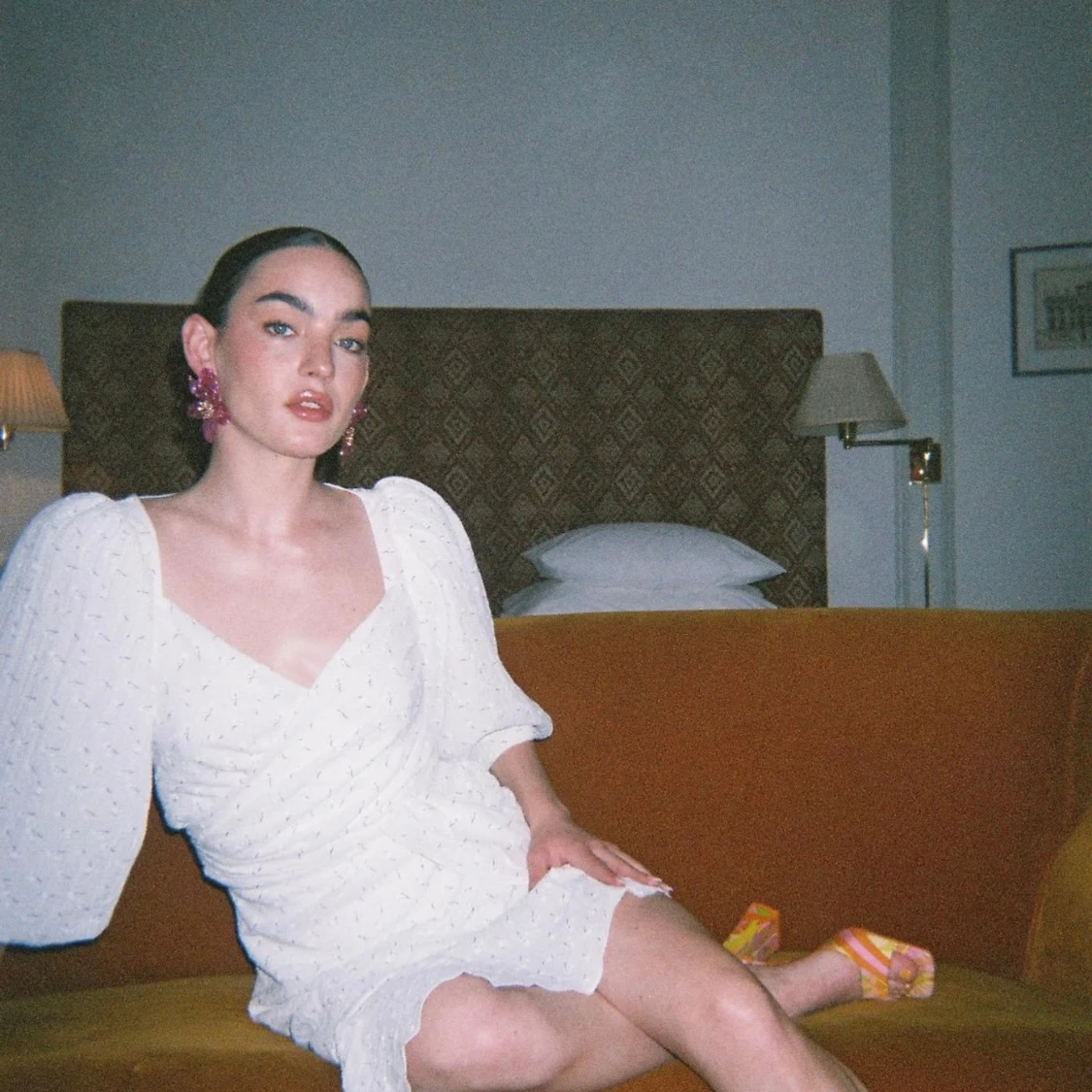 Vit blommig klänning från Adoore  - 90