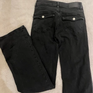 Svart jeans  - Helt oanvända jeans från lager. Length FULL