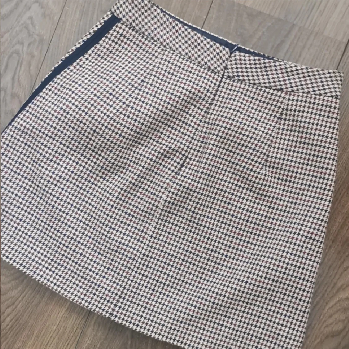 Brun rutig kjol - 91