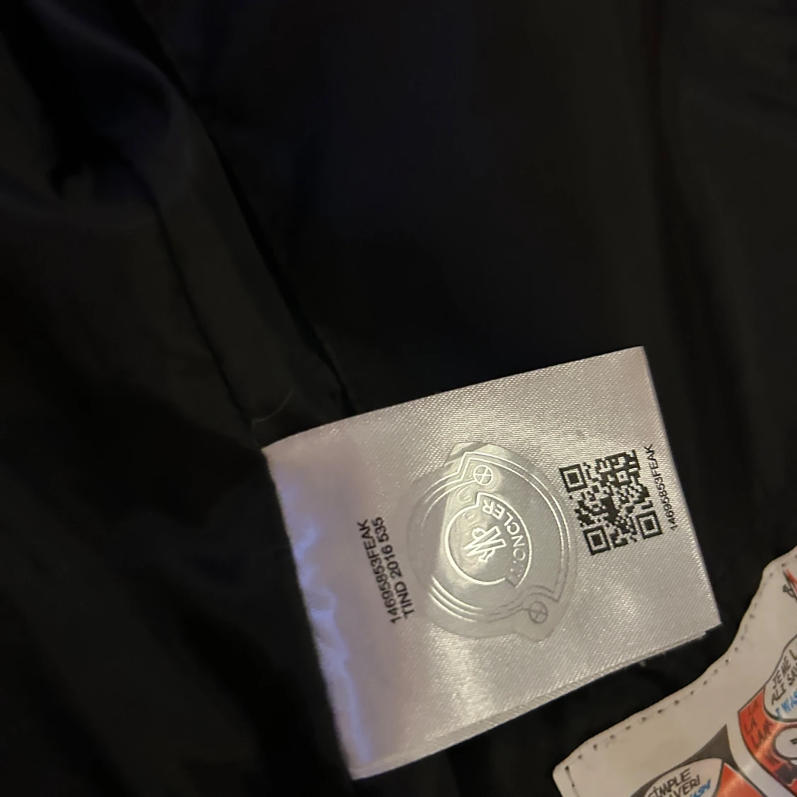 Svart dunväst från Moncler - 3