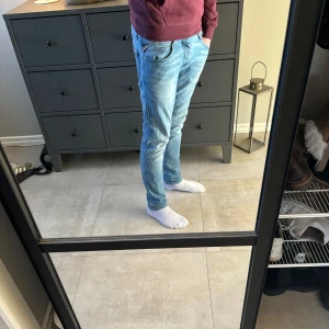 Replay jeans - Replay jeans i storlek 29/30. Priset är ej hugget i sten. 