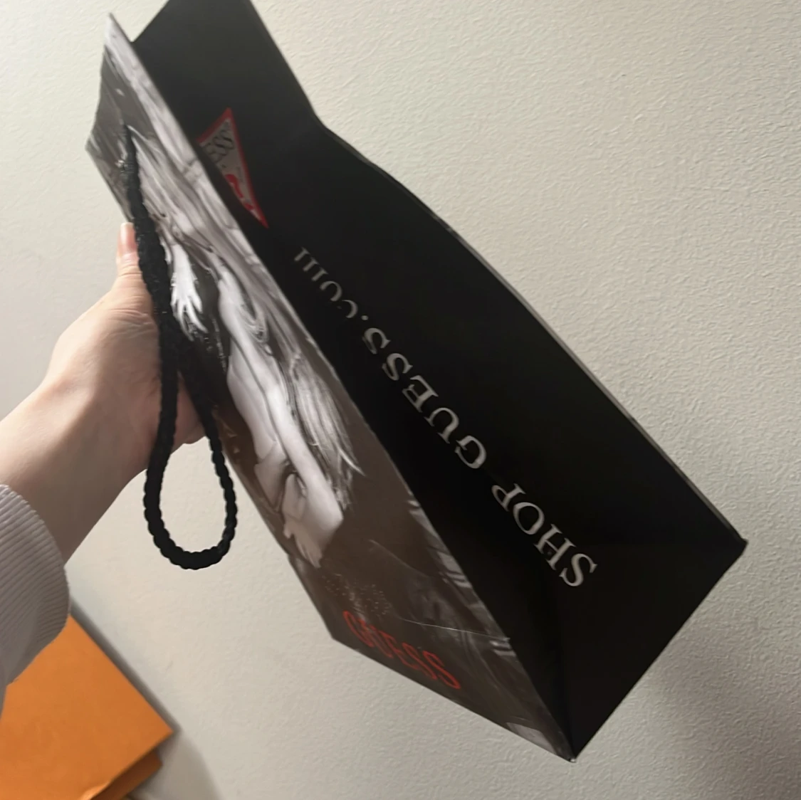 Shoppingväska från Guess - 1