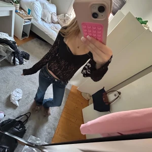 fest topp  - säljer denna topp från nelly som är i stolek xxs men funkar som xs också!!🥰💓🫰