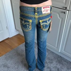 True religion jeans  - True religion low waist bootcut jeans. Storlek 26. Har prislapp på .