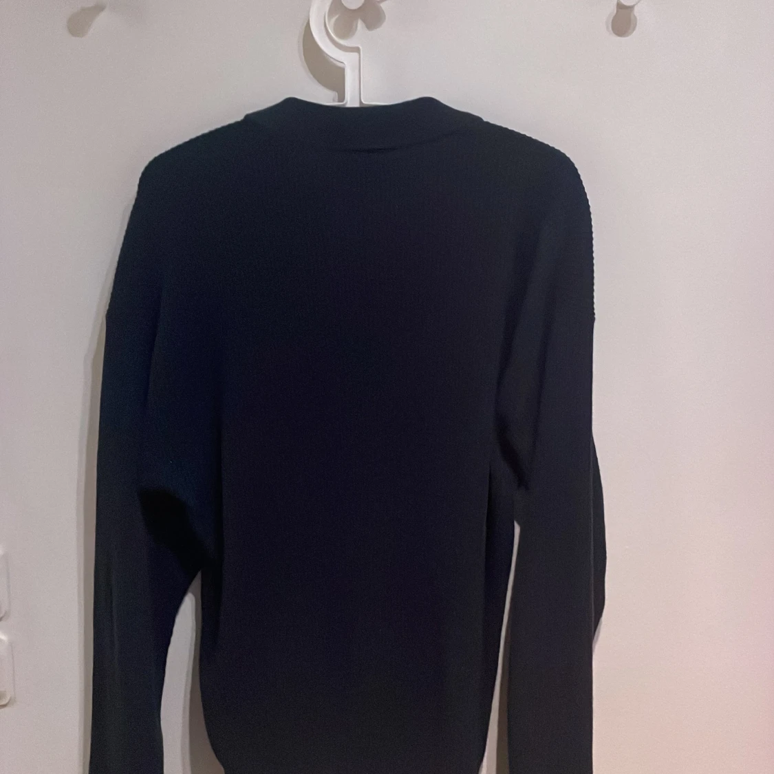 Svart tröja med dragkedja från Jack & Jones - 2