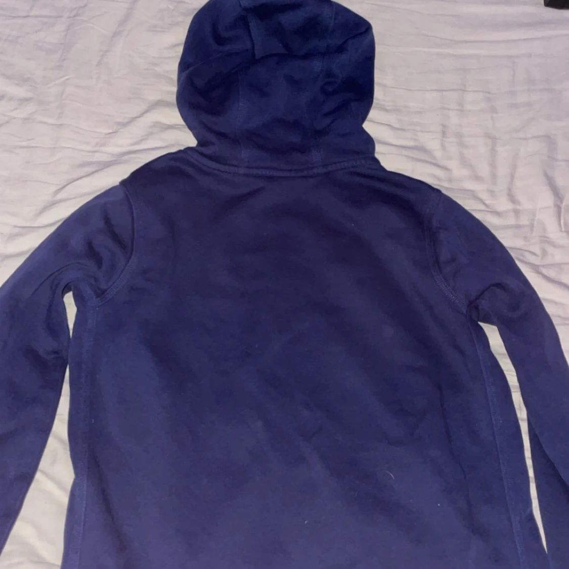 Mörkblå hoodie från Nike - 1