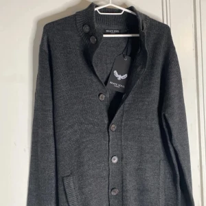 Helt ny cardigan - Fet cardigan helt ny 