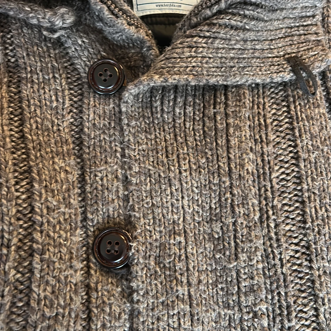 Grå stickad cardigan - 2