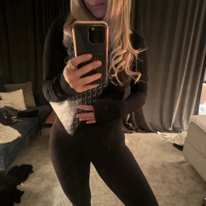 Intimissimi  - Intimissimi tunn tröja 