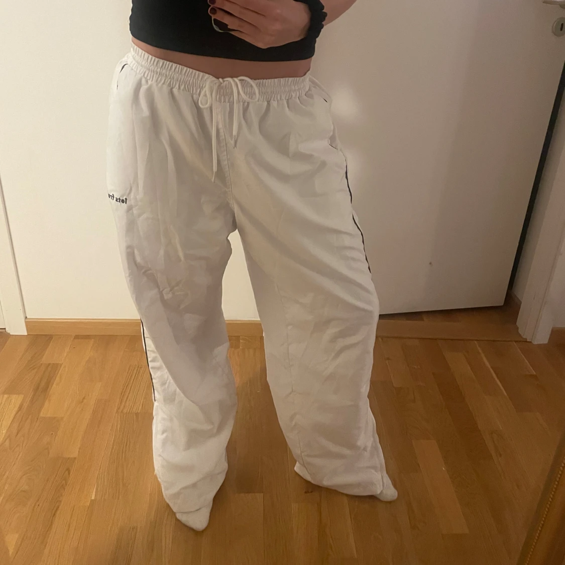 Vita träningsbyxor från iets frans