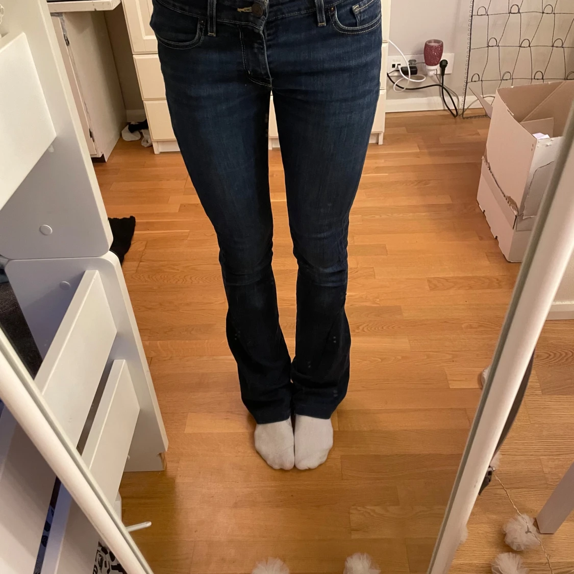 Mörkblå jeans från Levis
