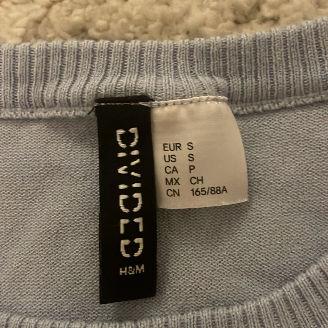 Ljusblå kortärmad topp från H&M Divided - 1