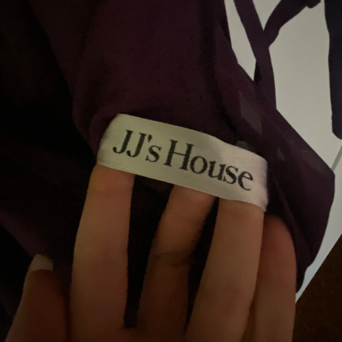 Mörklila balklänning från JJ's House - 2