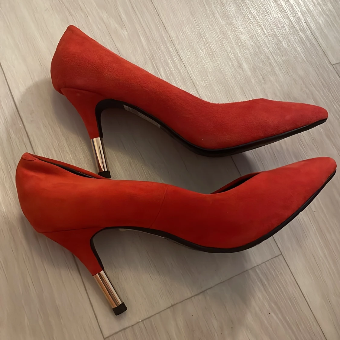 Röda pumps från Zoeon - 1