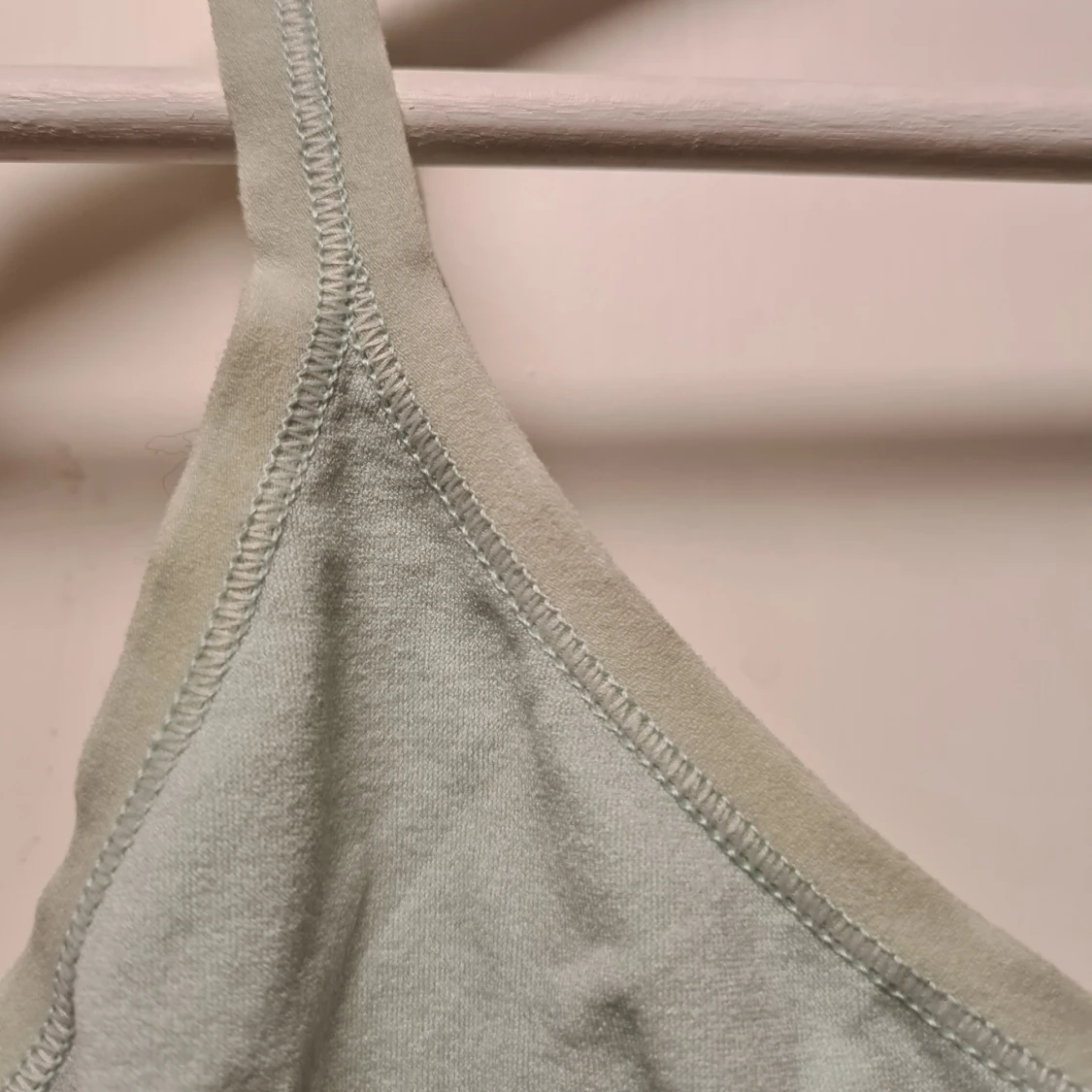 Ljusgrönt sportlinne - 2