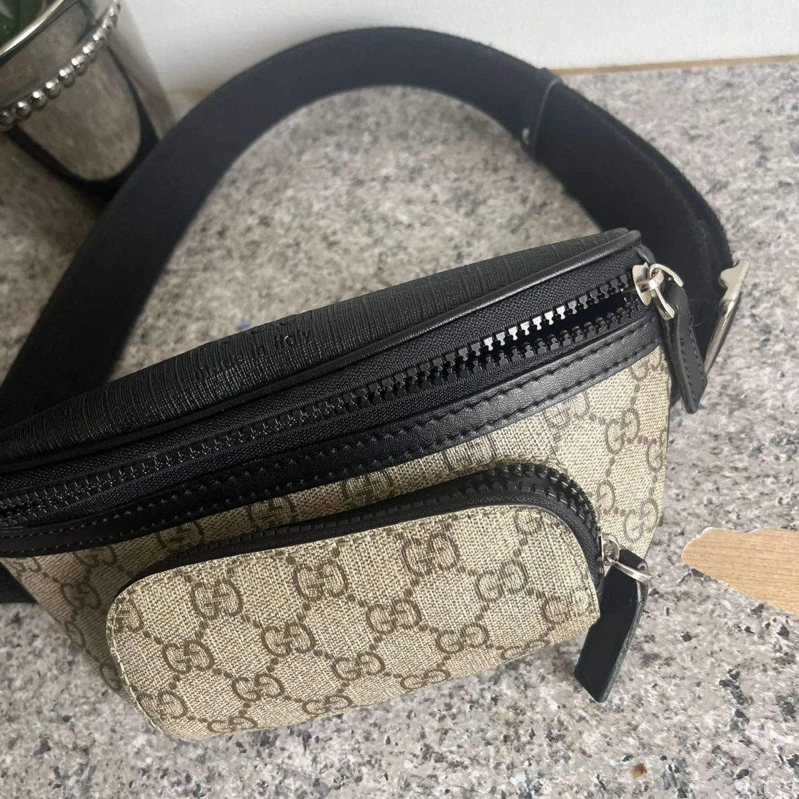 Äkta gucci midjebag 