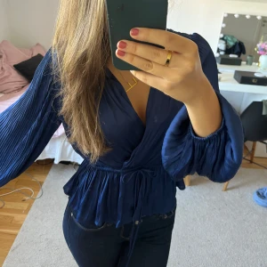 Festtopp - Festtopp, knappt använd 💘