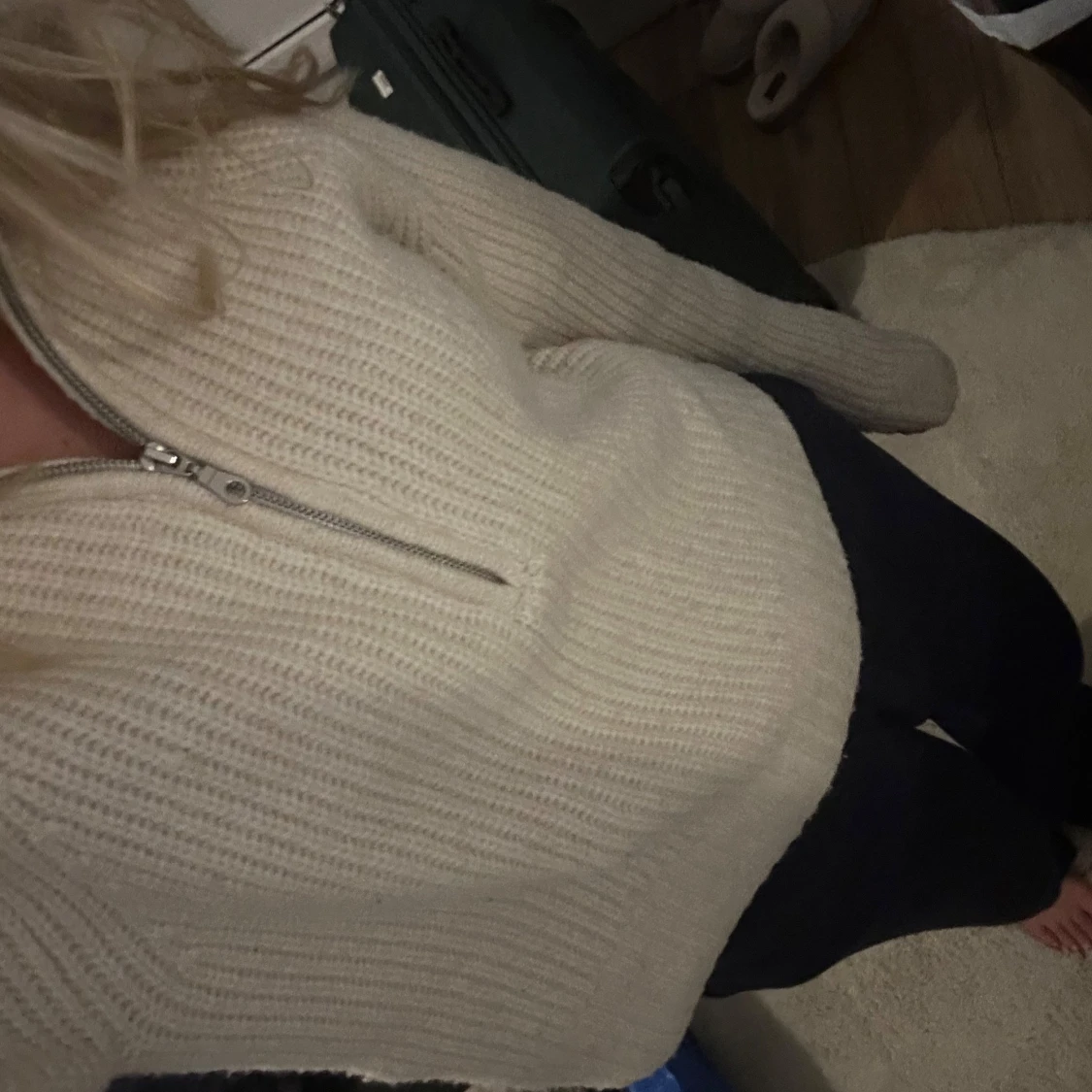 Stickad tröja med dragkedja  - 90