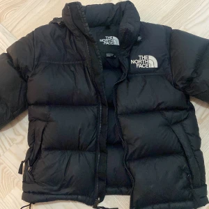 North face jacka i storlek XS - North face jacka i bra skick, i storlek xs