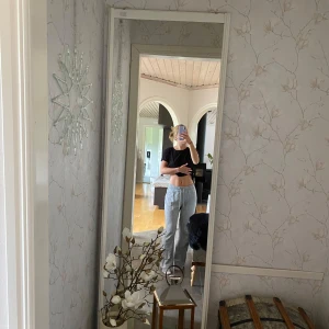 Lågmidjade raka mjukisbyxor - Lågmidjade gråa mjukisbyxor 🤍