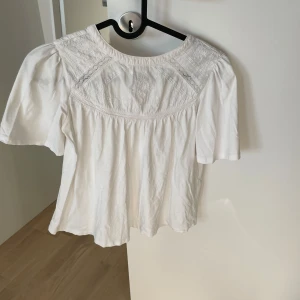 Blus - Super bra skick!! Köpt för 2 år sedan fina inte att köpa längre.  