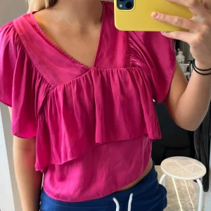 Zara topp - Superfin zara topp i rosa material!! 