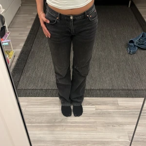 Perfekt jeans Gina trico - I fint skick, knappt använda. Förtjänar ägare 💘