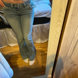 True religion jeans  - Intressekoll på mina HELT NYA true religion jeans i storlek w24 då jag inte är helt säker på om jag vill behålla dom. Skriv gärna privat vid intresse, men kommer ej sälja under original priset💓