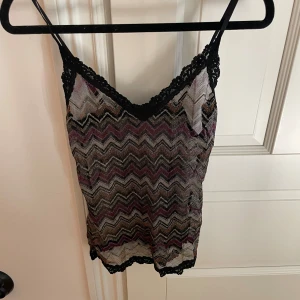 Missoni liknande topp HankyPanky - Linne från hanky panky med zigzagg mönster. Fint skick, passar xs/s