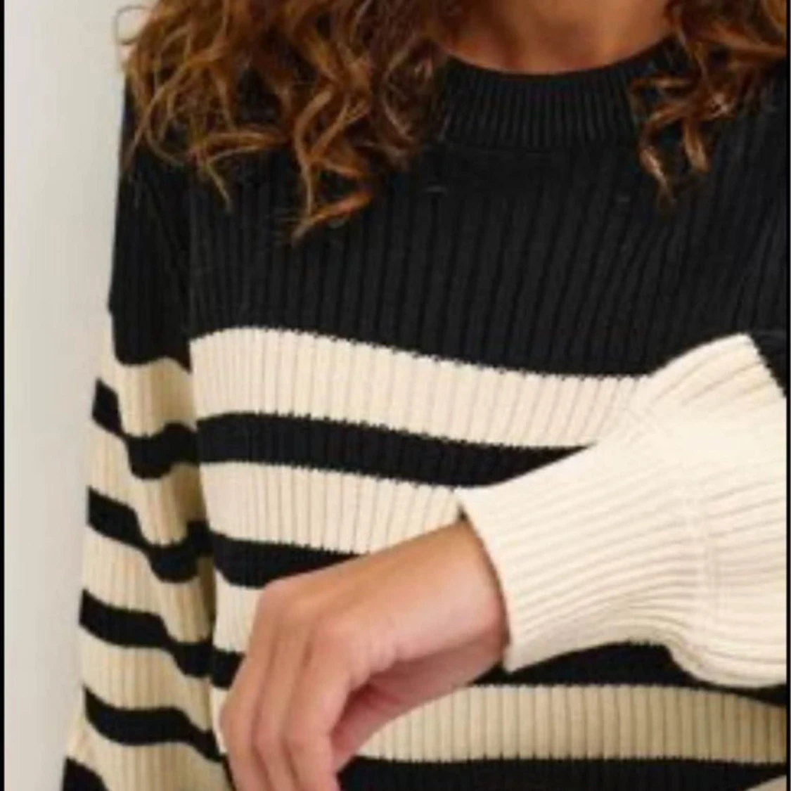 Stickat tröja ny med prislappen kvar  - 90