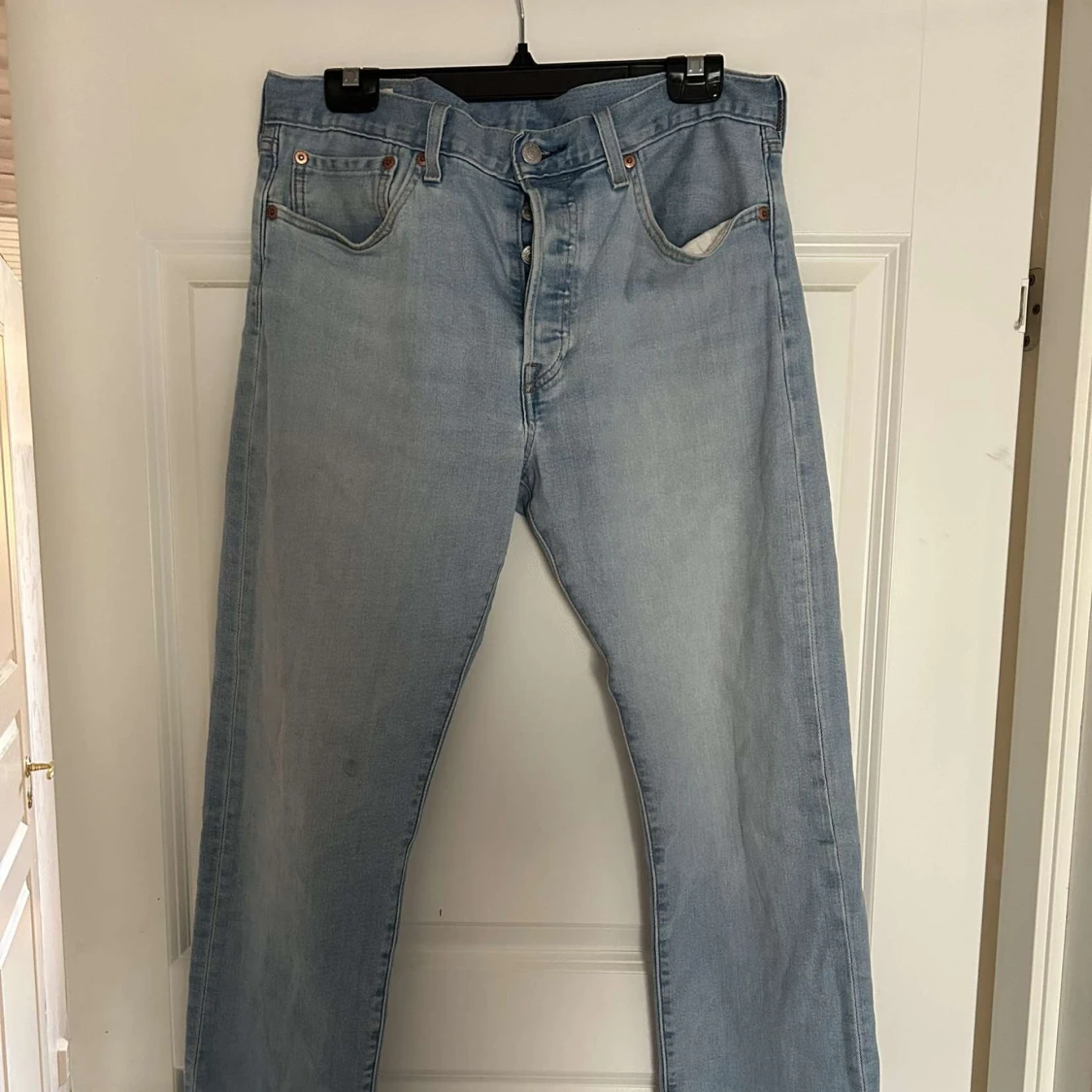 Levis 501 jeans