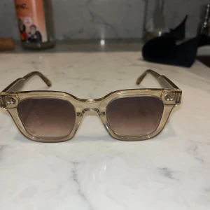 Chimi  - Chimi glasögon i bra skick! Använd några gånger! Hör av er om ni har fler frågor eller önskas fler bilder!!