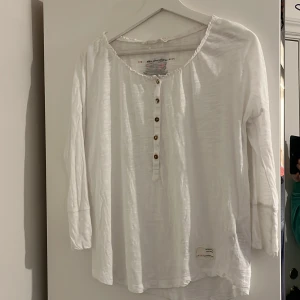 Odd Molly tröja  - Tröja/ Blus från Odd Molly💗 Storlek S typ men passar nog M också.  Kan skicka mot fraktkostnad☺️