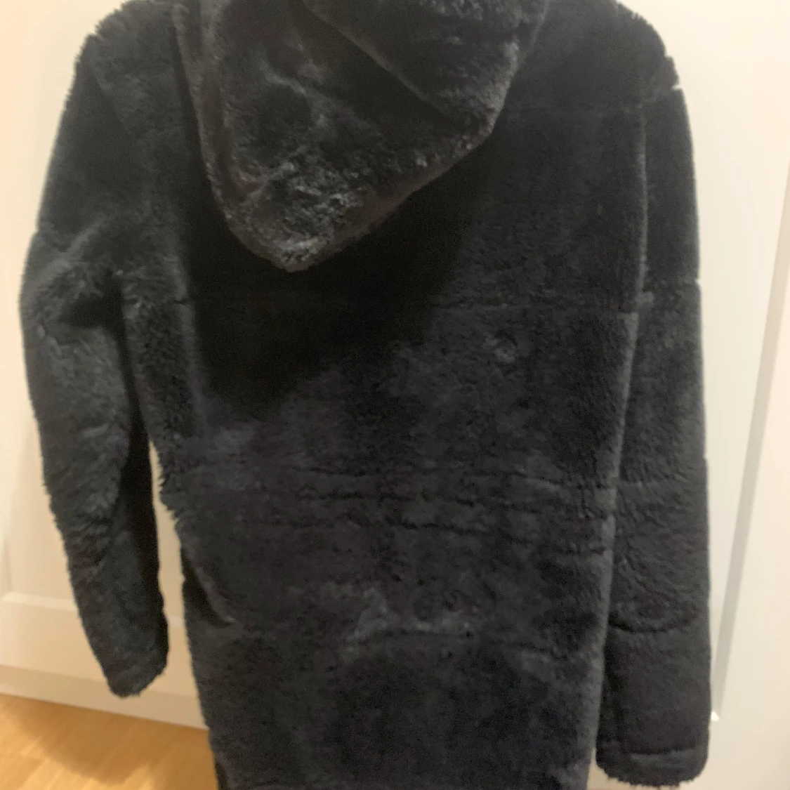 Svart pälsjacka - 91