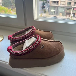 Ugg tazz - Fina ugg tazz, säljer pga de ej kommer till användning.