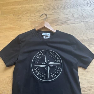 Stone island t-shirt - Helt oanvänd