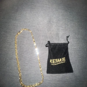 Kejsar länk guld pläteras 18k stämpel  - Köpt från kejsar…