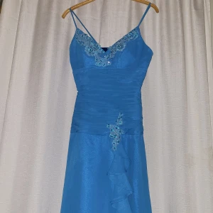 Blå vintage klänning xs/s - Snygg blå långklänning i stl xs/s