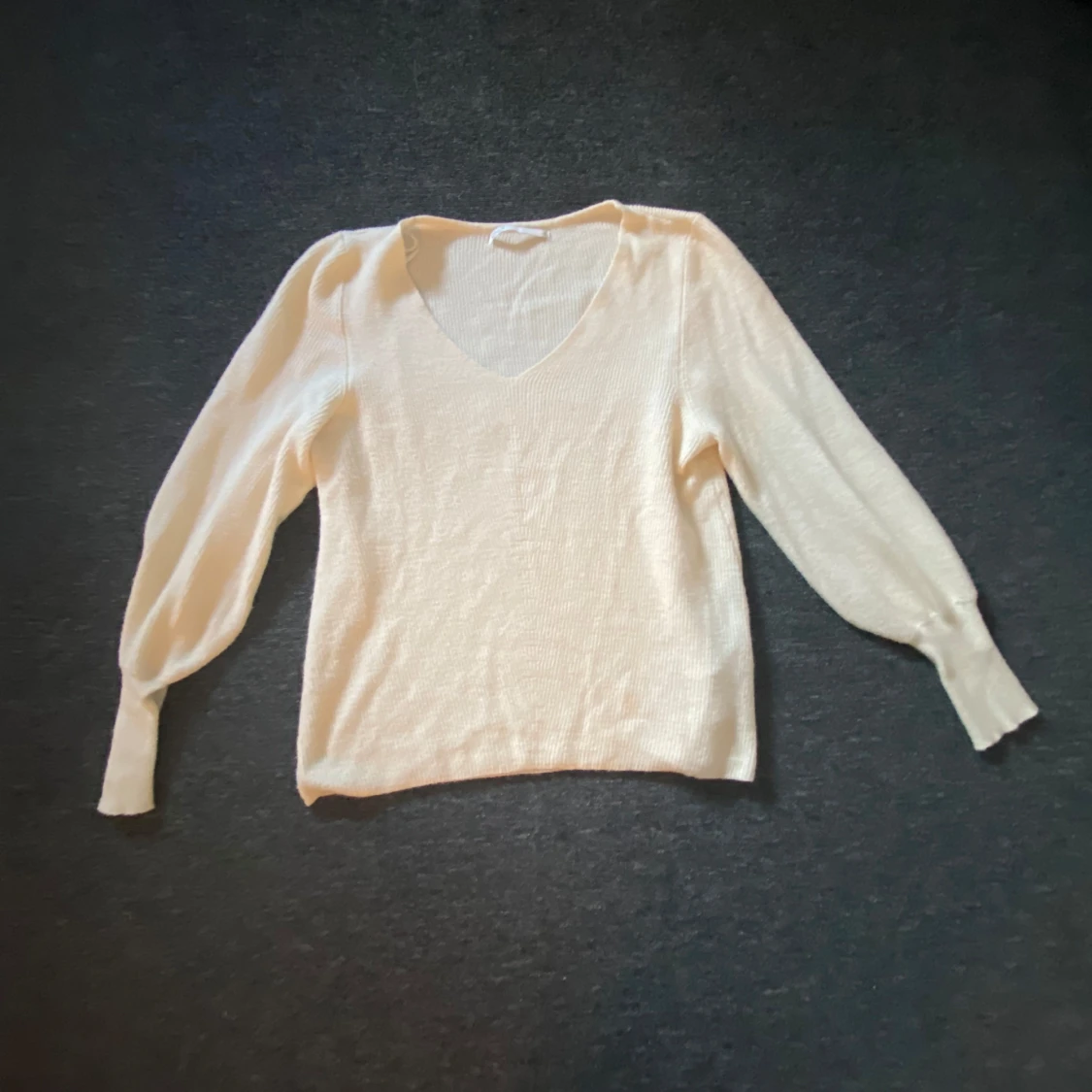 Super fin beige tröja - 90