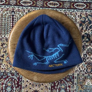 Arcteryxmössa - Extremt varm mössa från Arcteryx. Superbra kvalitet. (Det är den större och varmare varianten)