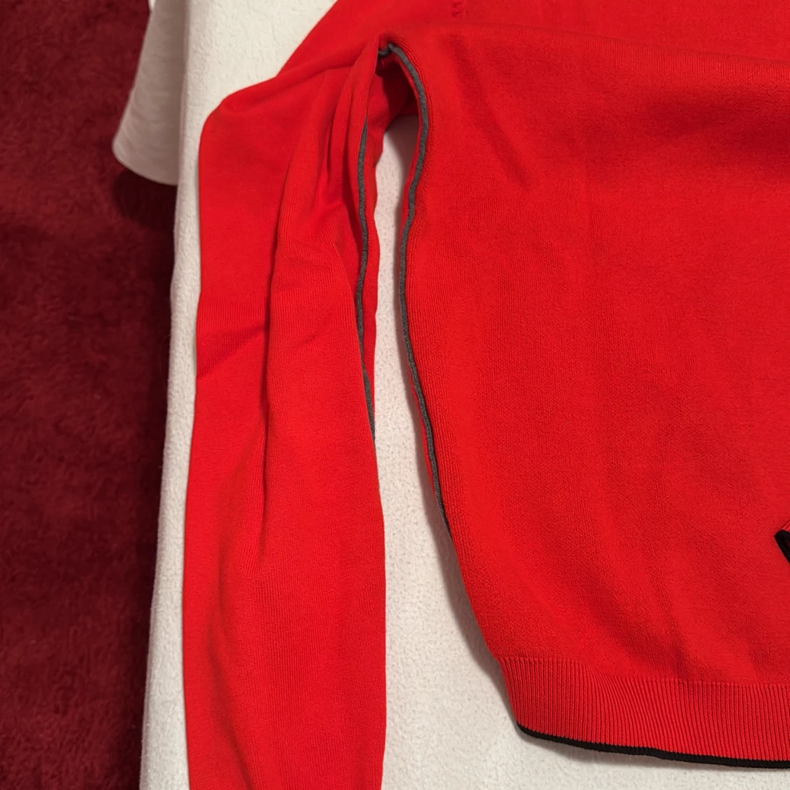 Röd tröja från Hugo Boss - 93