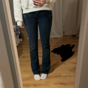 Ltb jeans - Säljer mina Ltb jeans då jag inte använder dom, modellen valerie som är low waist med bootcut💕 pris går att diskutera 