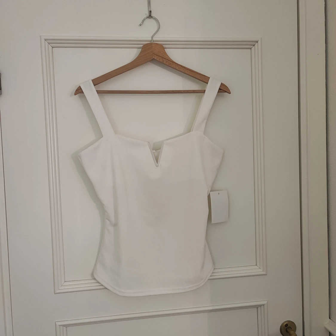 (NY) Vit linnetopp från Chiara Forthi